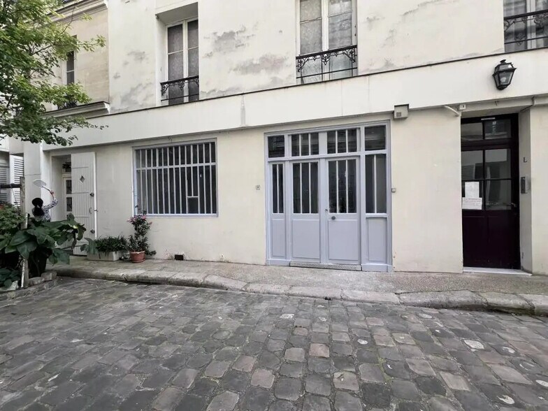 18 Rue Mesnil, Paris à louer - Photo du bâtiment - Image 1 de 9