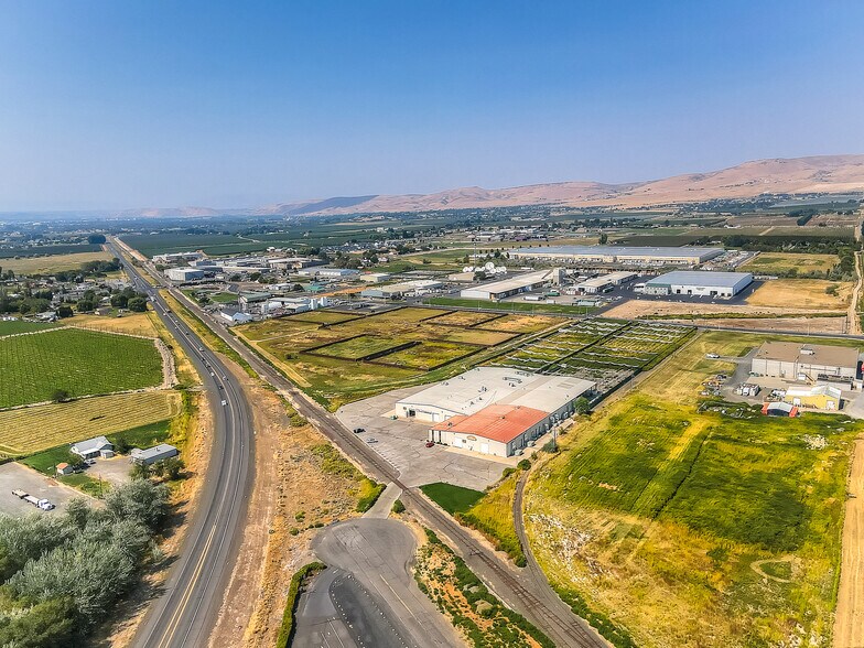 503 W Prospect Rd, Moxee, WA à louer - Photo du bâtiment - Image 3 de 22