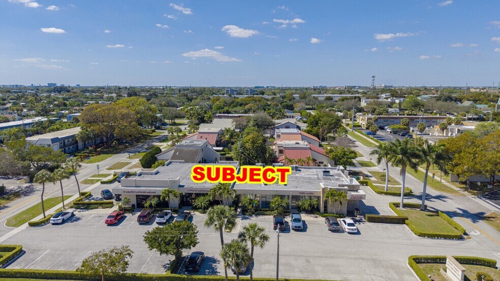 4799 N Federal Hwy, Boca Raton, FL à louer - Photo du bâtiment - Image 2 de 17