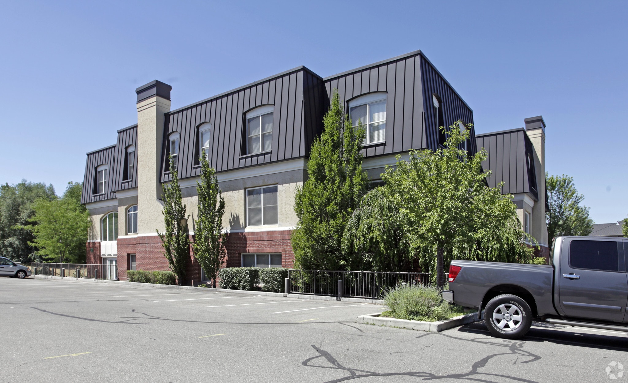 5882 S 900 E, Murray, UT for lease Primary Photo- Image 1 of 9