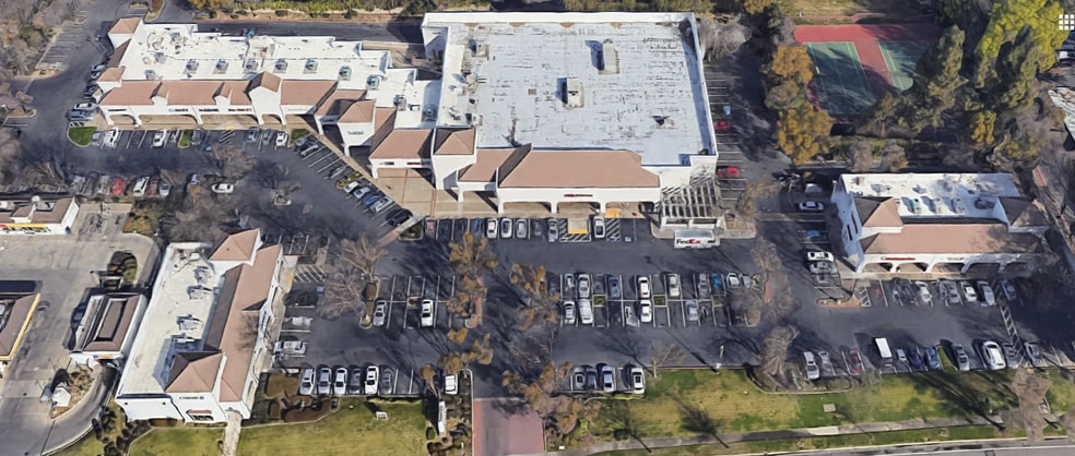 1583-1589 W El Camino Ave, Sacramento, CA for lease - Building Photo - Image 1 of 14