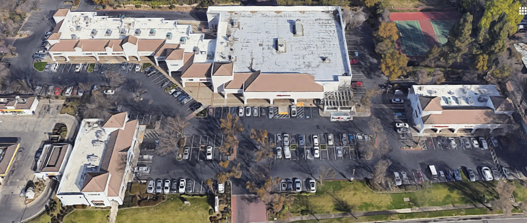 1583-1589 W El Camino Ave, Sacramento, CA for lease Building Photo- Image 1 of 15