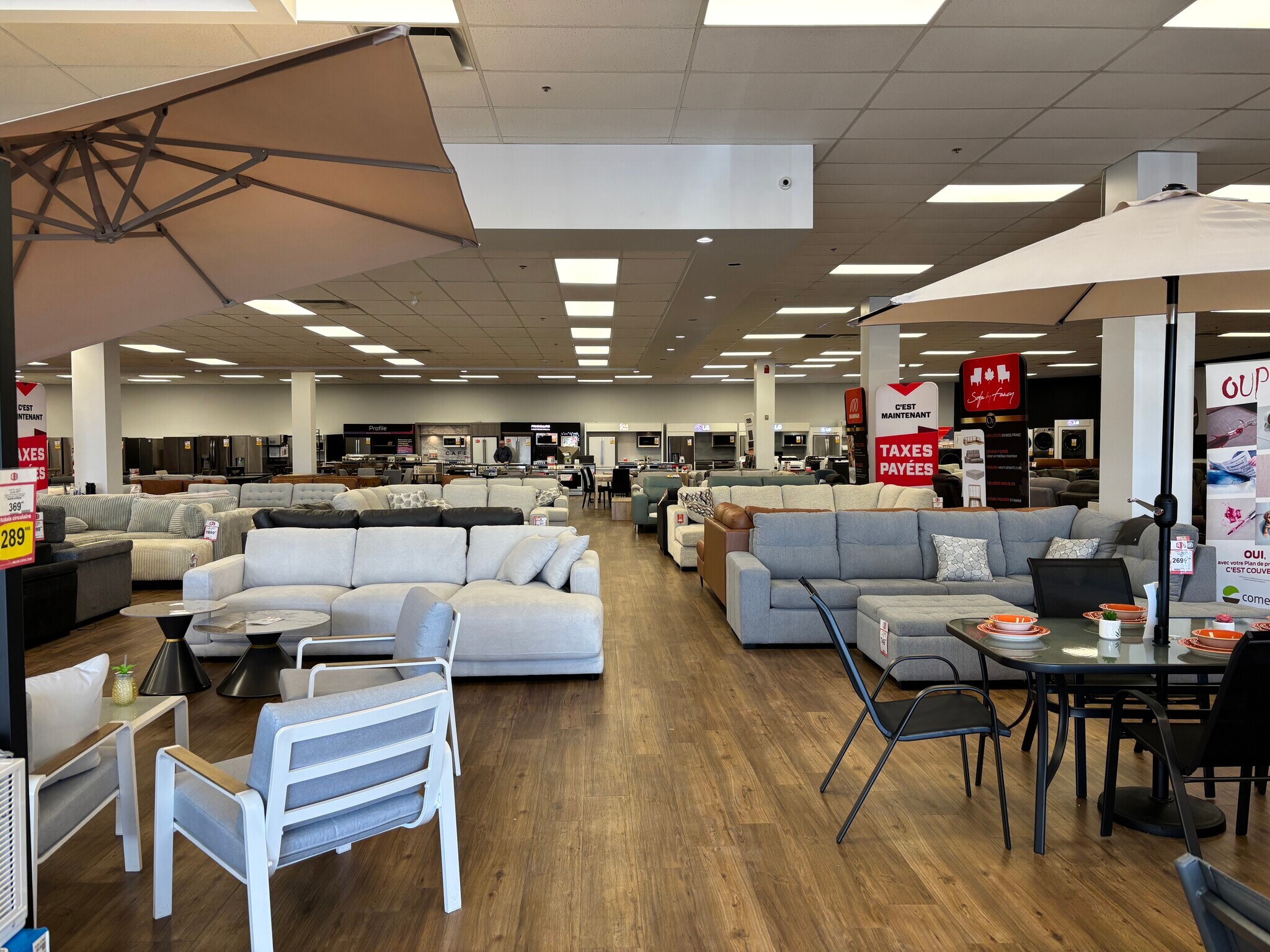 4000-4300 Boul Des Récollets, Trois-Rivières, QC for lease Interior Photo- Image 1 of 8