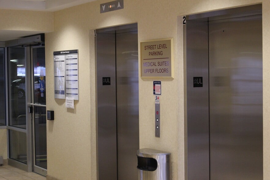 500 Grand Ave, Englewood, NJ for lease - Interior Photo - Image 2 of 6