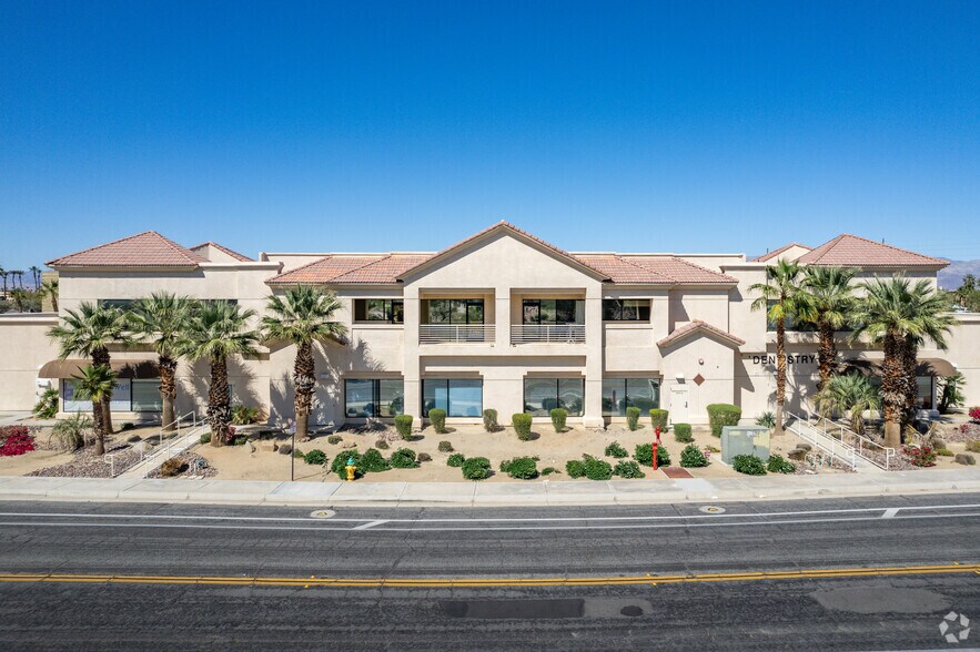 78900 Avenue 47, La Quinta, CA à vendre - Photo du bâtiment - Image 2 de 8
