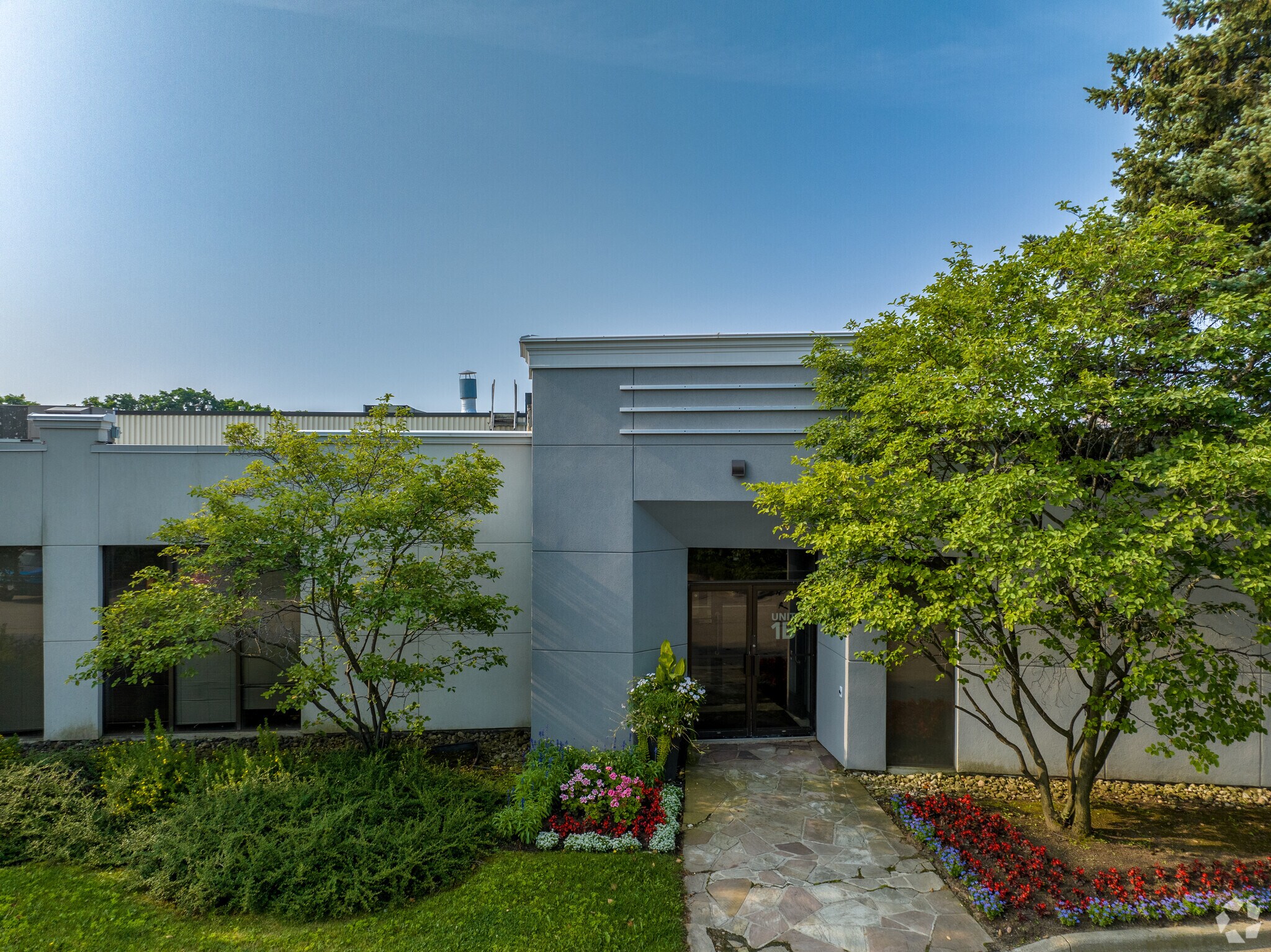 830 Harrington Ct, Burlington, ON à vendre Photo principale- Image 1 de 1