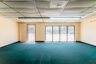 101 Kenwood Rd, Fayetteville, GA for lease Building Photo- Image 2 of 4