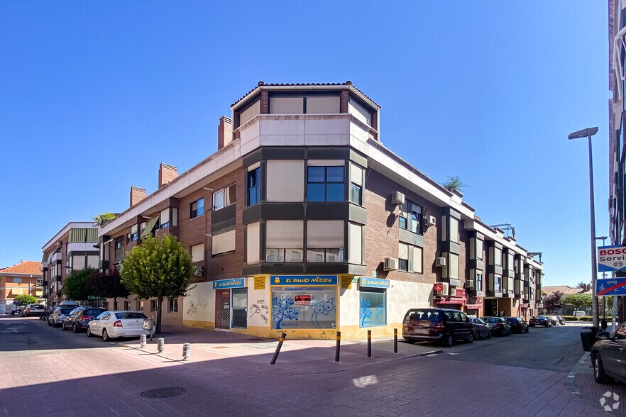 Calle Jardín, 28, San Fernando de Henares, Madrid à louer - Photo du bâtiment - Image 2 de 2