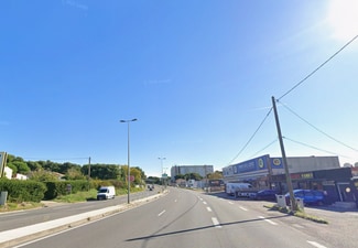 More details for 29 Avenue Du Pont Du Roy, Port-de-Bouc - Retail for Lease