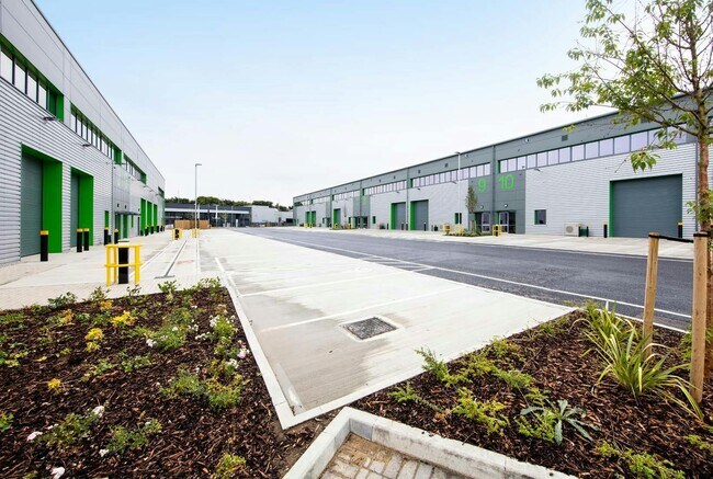 Plus de détails pour Vale Rd, Tonbridge - Industriel à louer