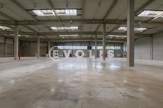 555 Rue De La Dombes, Miribel for lease Interior Photo- Image 1 of 14