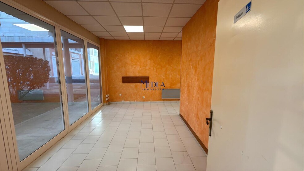 Local d'activités dans Marseille à vendre - Photo intérieure - Image 3 de 8