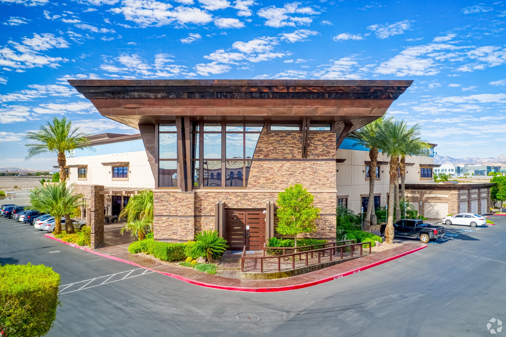 6595 S Jones Blvd, Las Vegas, NV for sale Primary Photo- Image 1 of 33