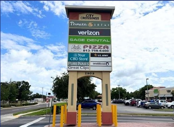 2909 James L. Redman Pky, Plant City, FL for lease - Building Photo - Image 2 of 13