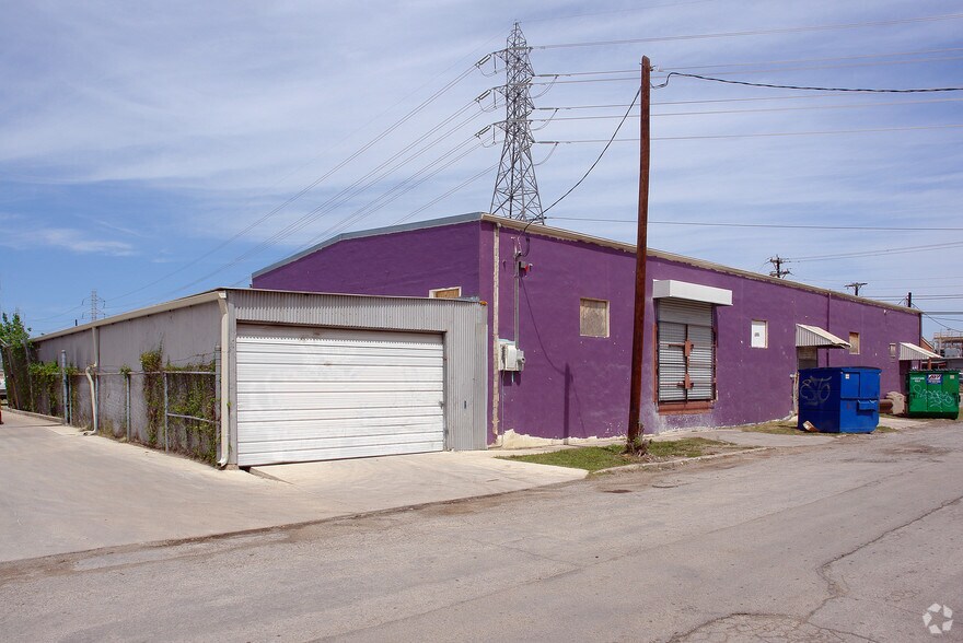 1001 Morales St, San Antonio, TX for sale - Building Photo - Image 2 of 3