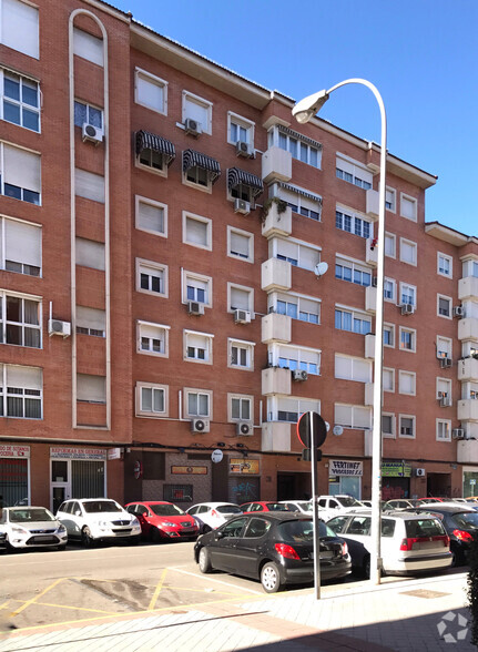 Calle Zamora, 33, Fuenlabrada, Madrid for sale - Primary Photo - Image 1 of 1