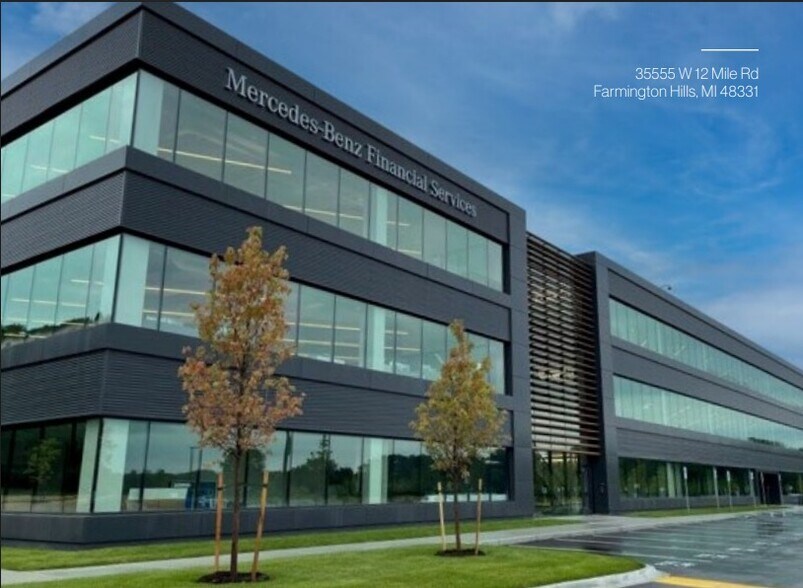 35555 W 12 Mile Rd, Farmington Hills, MI à louer - Photo du bâtiment - Image 1 de 14