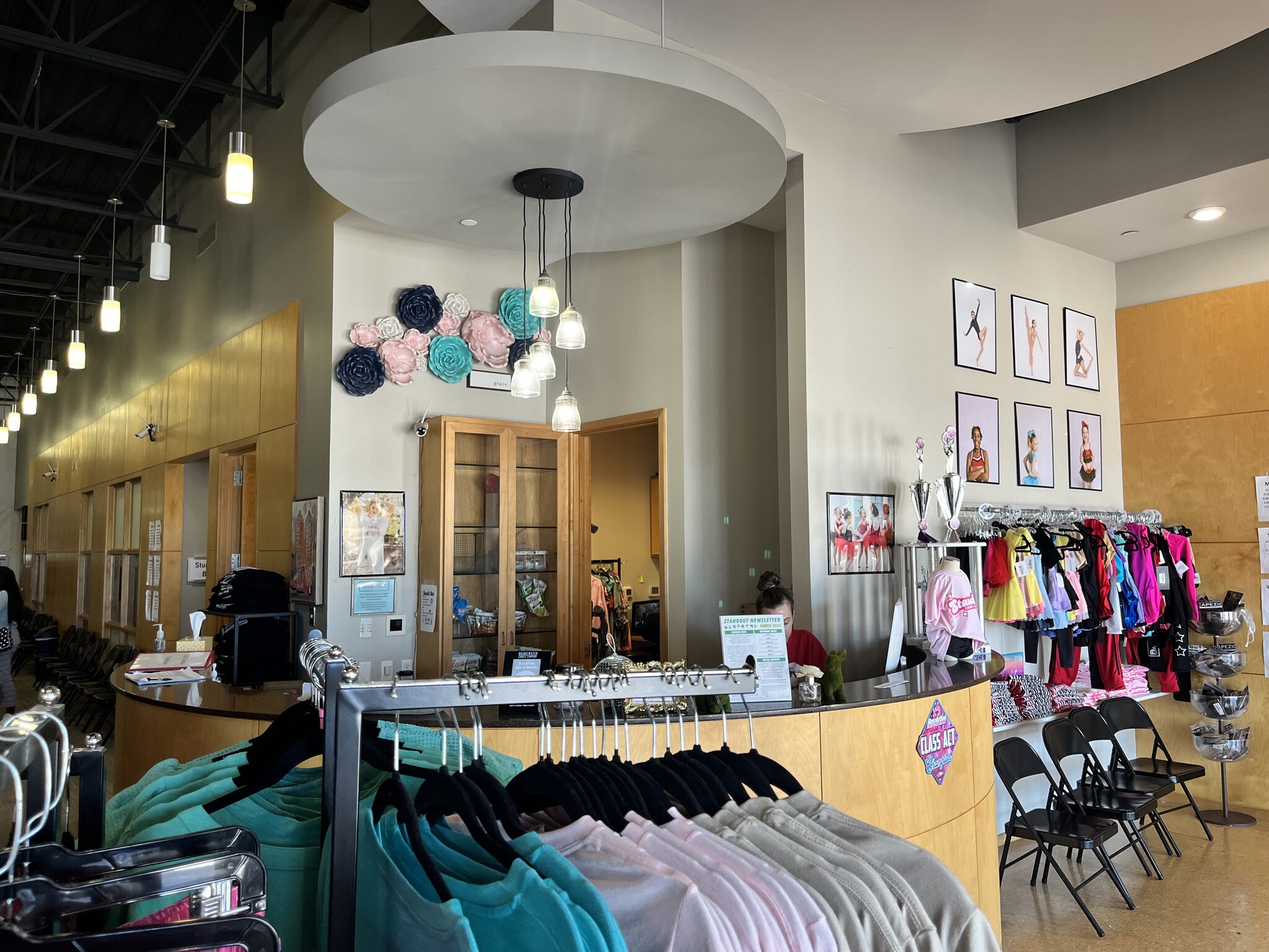 651 N Ih-35, New Braunfels, TX for lease Interior Photo- Image 1 of 6