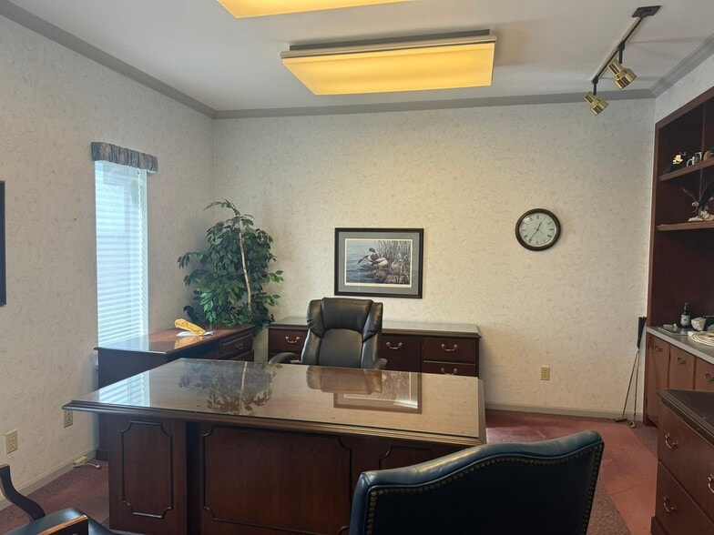 63030 Constantine Rd, Constantine, MI for lease - Interior Photo - Image 2 of 15