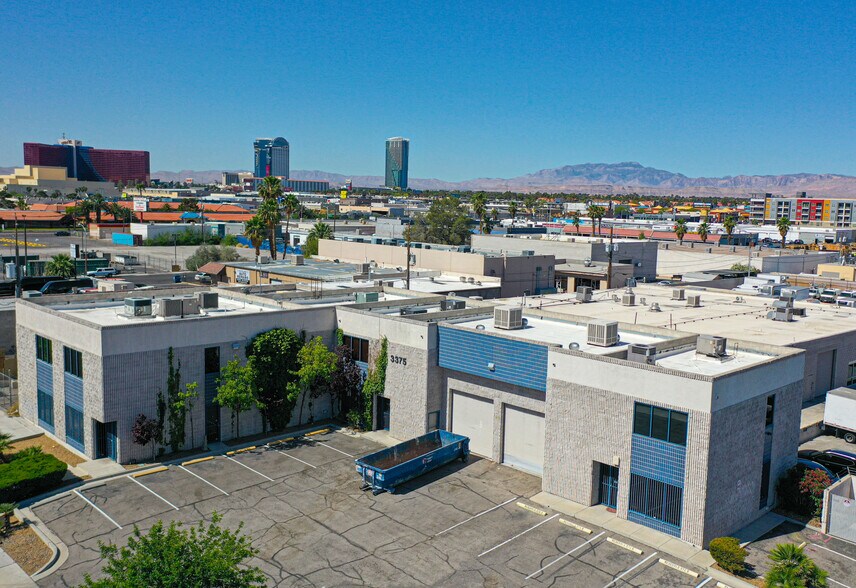 3375 Aldebaran Ave, Las Vegas, NV à vendre - Photo du bâtiment - Image 3 de 25