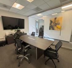 23632 Calabasas Rd, Calabasas, CA for lease Interior Photo- Image 2 of 7