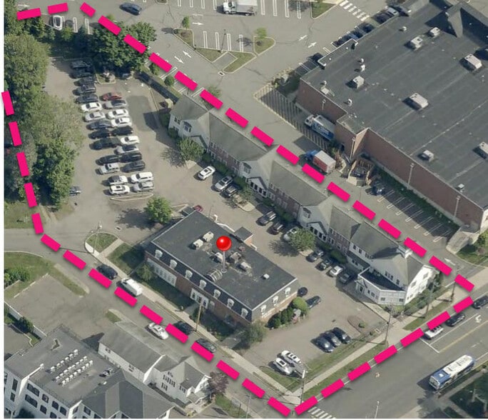 Cherry Street Portfolio portfolio of 2 properties for sale on LoopNet.ca - Aerial - Image 2 of 4