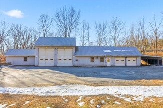 Plus de détails pour 58 Main st, Charlestown, NH - Bureau à vendre