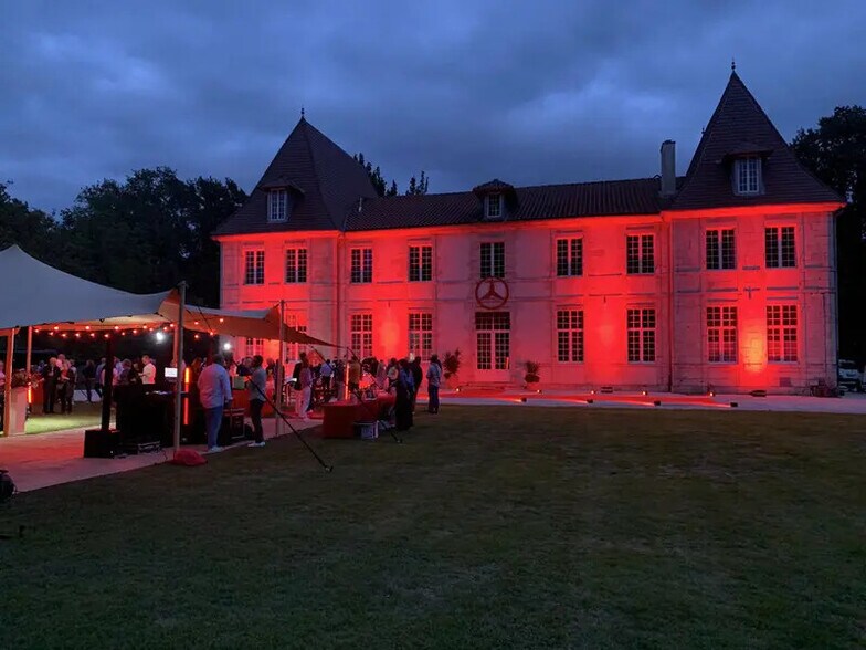 Commerce de détail dans Dax à vendre - Photo du bâtiment - Image 2 de 15