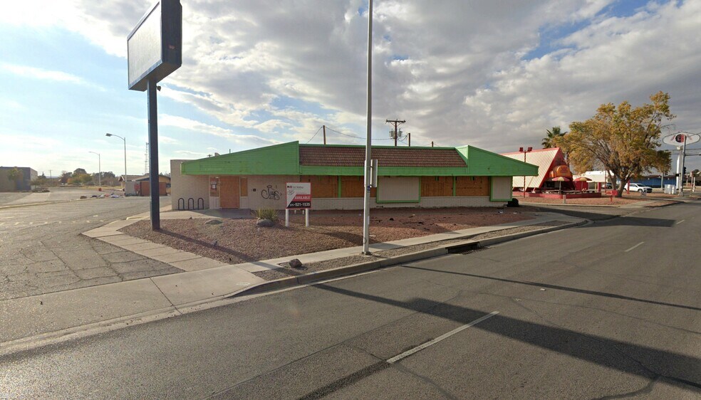 1030 El Paseo Rd, Las Cruces, NM à vendre - Photo du bâtiment - Image 2 de 4