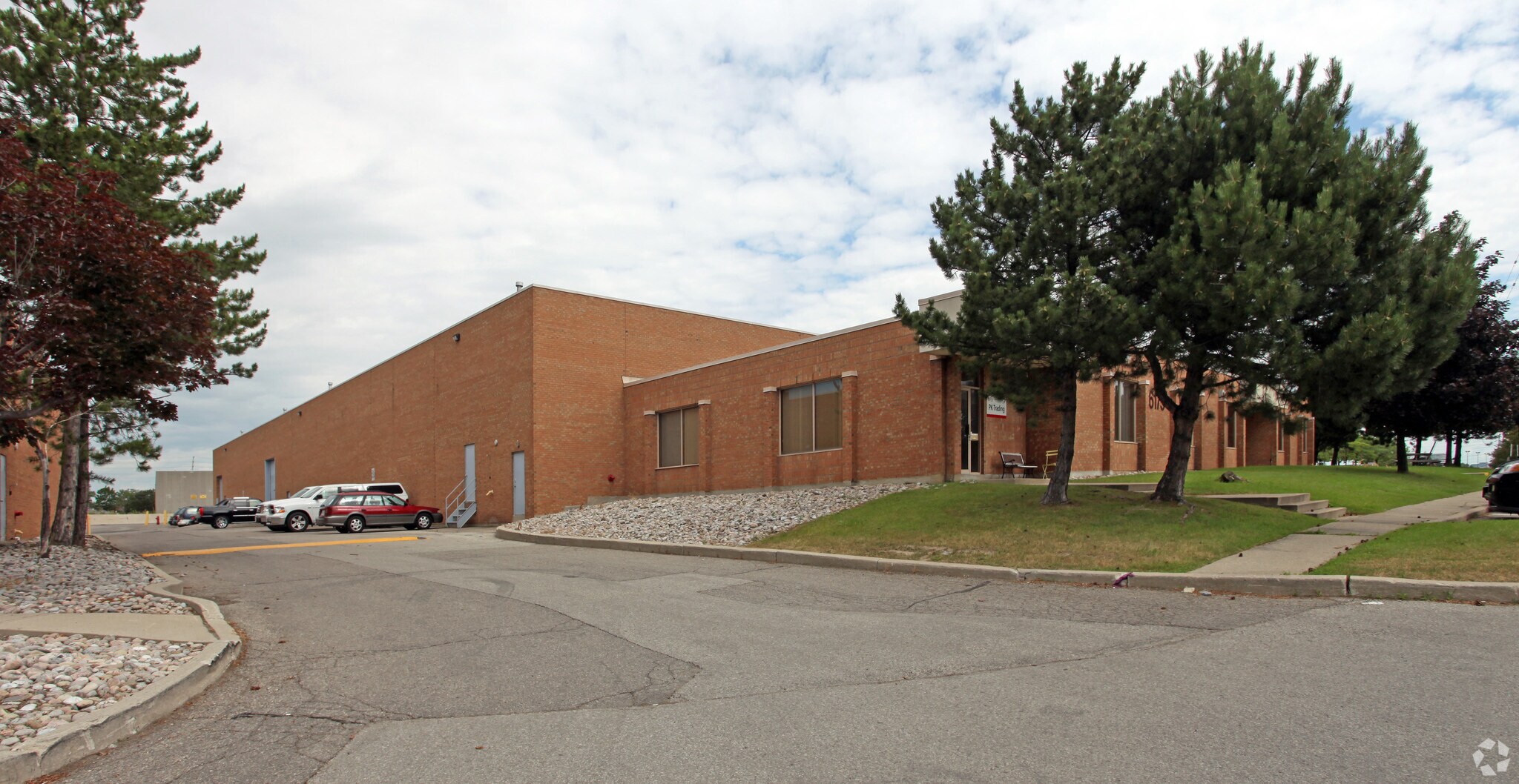 6175 Tomken Rd, Mississauga, ON for sale Primary Photo- Image 1 of 1