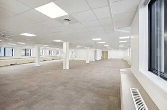 38 Rue Victor Hugo, Levallois-Perret à louer Photo intérieure- Image 1 de 13