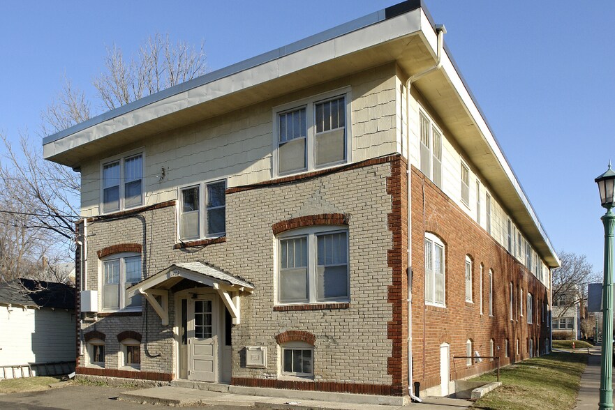 Ashland & Laurel 2-Pack portefeuille de 2 propriétés à vendre sur LoopNet.ca - Photo du bâtiment - Image 2 de 10