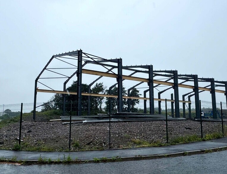 1-2 Moresby Park, Whitehaven à louer - Photo principale - Image 1 de 2