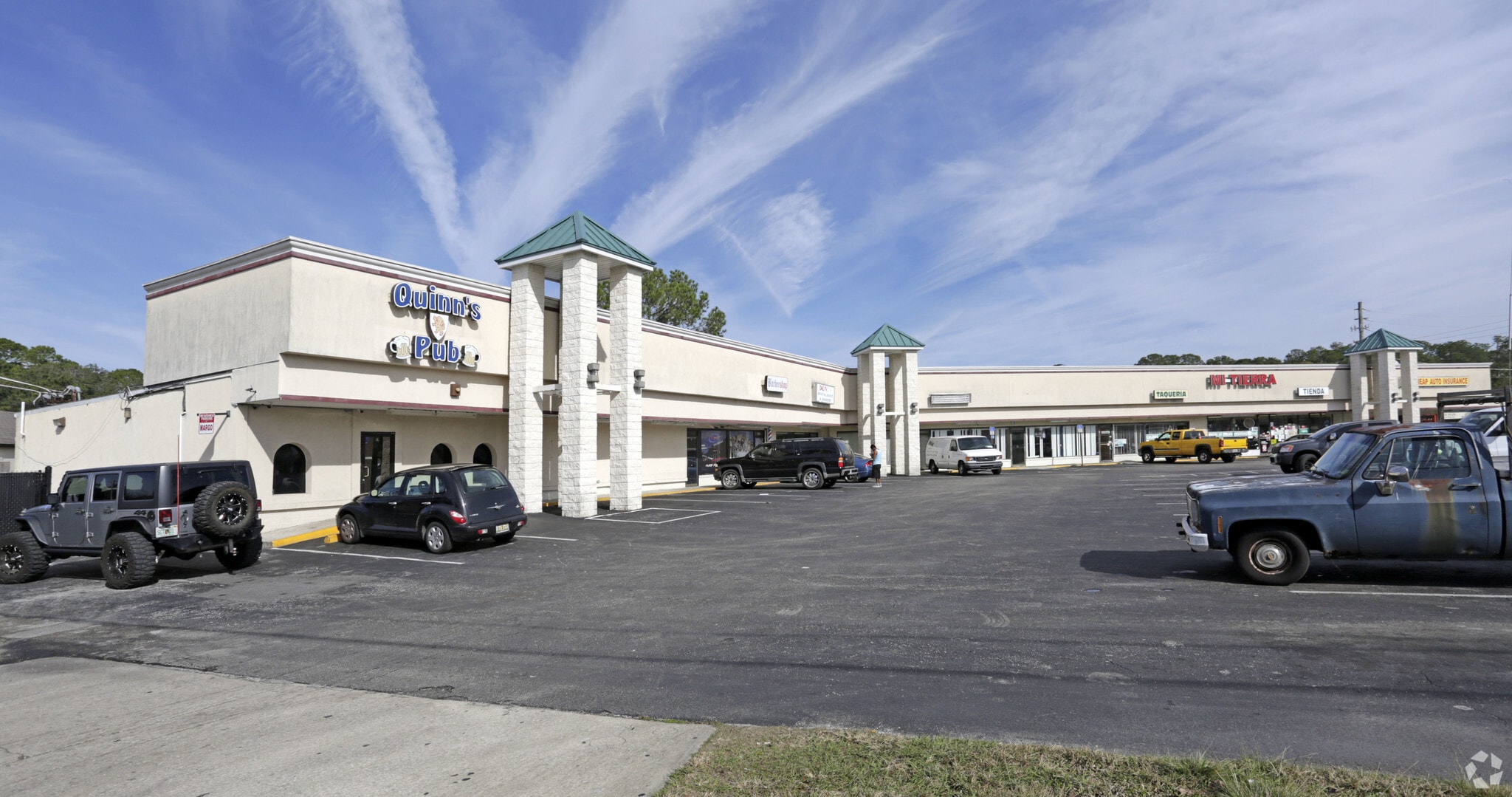 5745-5759 Beney Rd, Jacksonville, FL for lease Primary Photo- Image 1 of 22