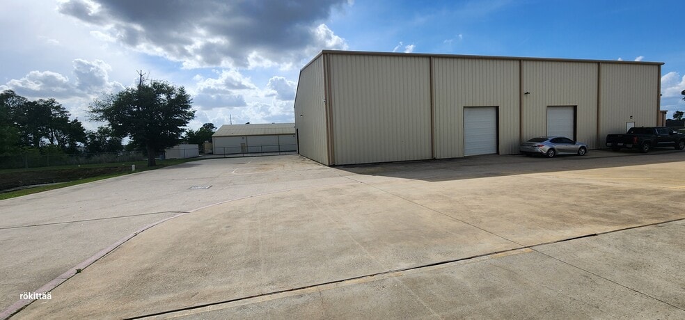 616 Rankin Cir N, Houston, TX à louer - Photo du bâtiment - Image 3 de 20