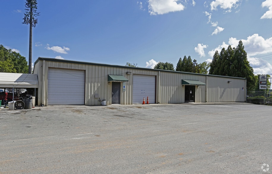 7226 Harrisburg Rd, Charlotte, NC à vendre - Photo du bâtiment - Image 2 de 36