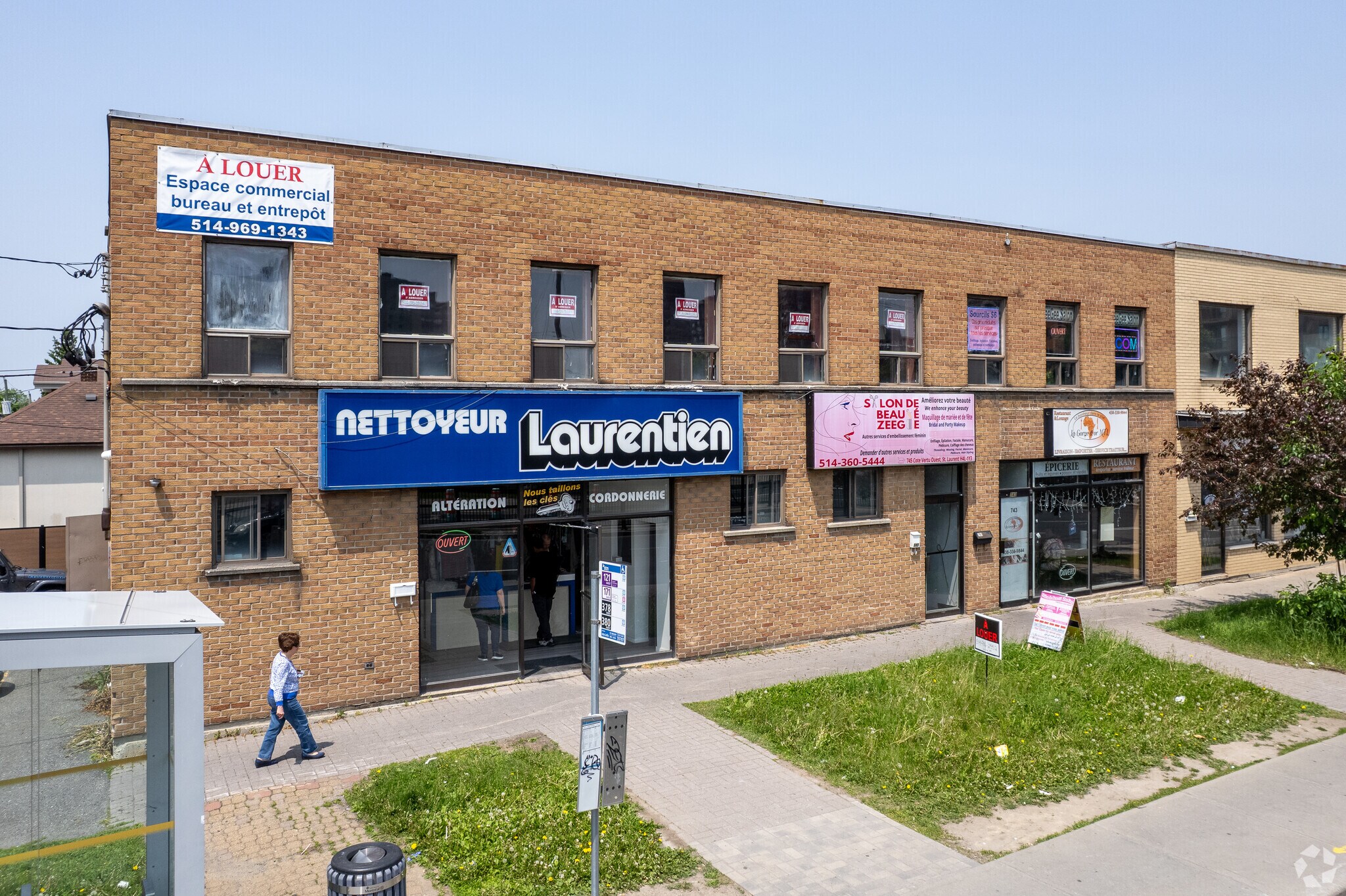 743-747 Boul De La Côte-Vertu, Montréal, QC à vendre Photo du bâtiment- Image 1 de 1