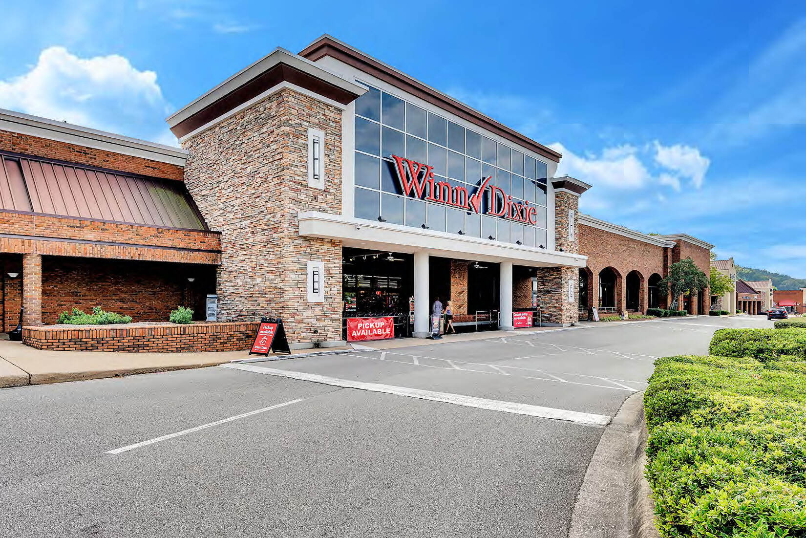 100-1350 Inverness Cors, Birmingham, AL for lease Primary Photo- Image 1 of 11