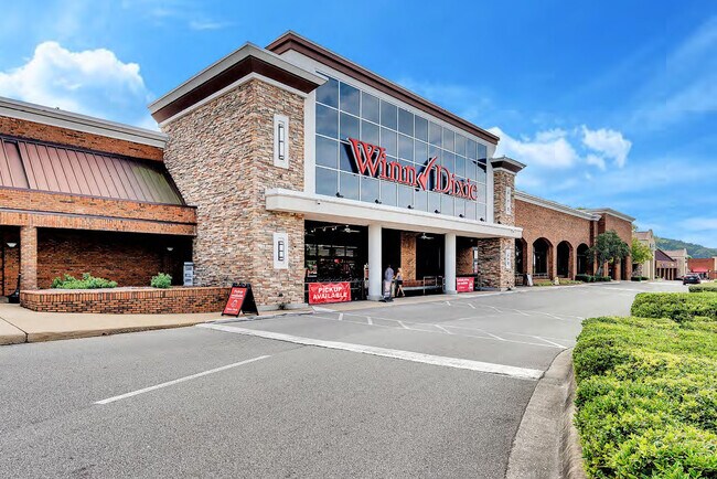 Plus de détails pour 100-1350 Inverness Cors, Birmingham, AL - Bureau/Médical, Commerce de détail à louer