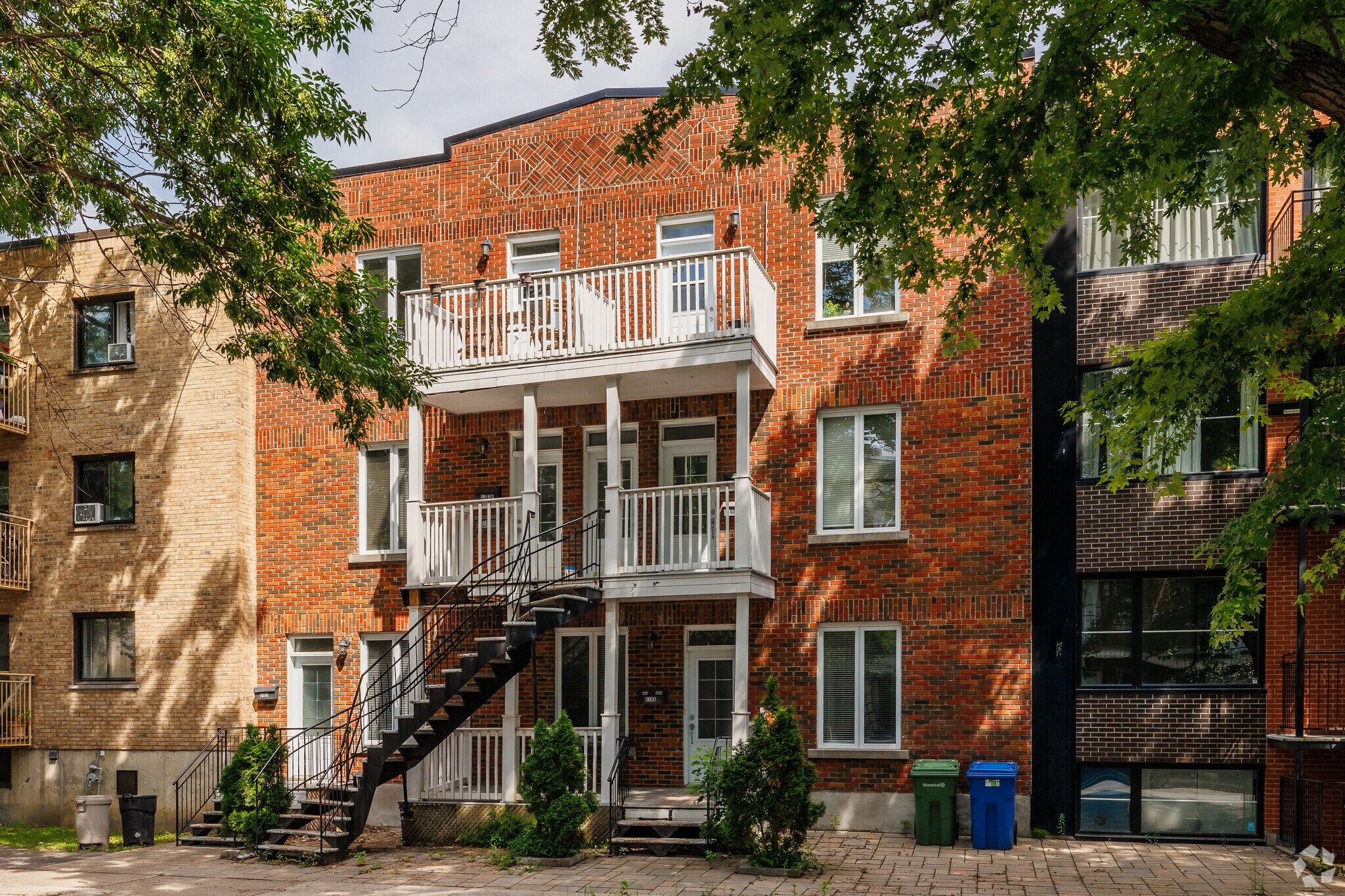 5147B Rue Sainte-Marie, Montréal, QC for sale Primary Photo- Image 1 of 1
