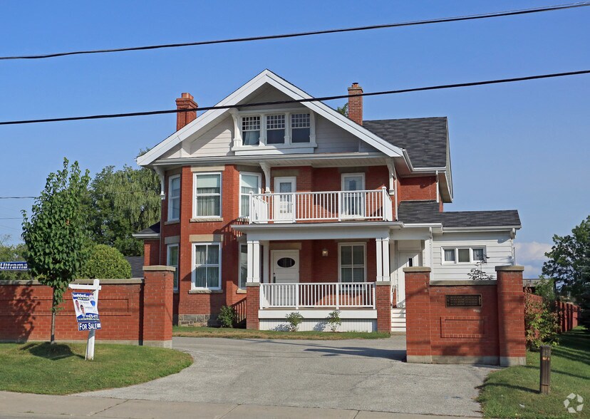 157 High St, Georgina, ON à vendre - Photo principale - Image 1 de 1