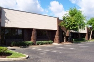 520 Fellowship Rd, Mount Laurel, NJ à louer - Photo du bâtiment - Image 2 de 6