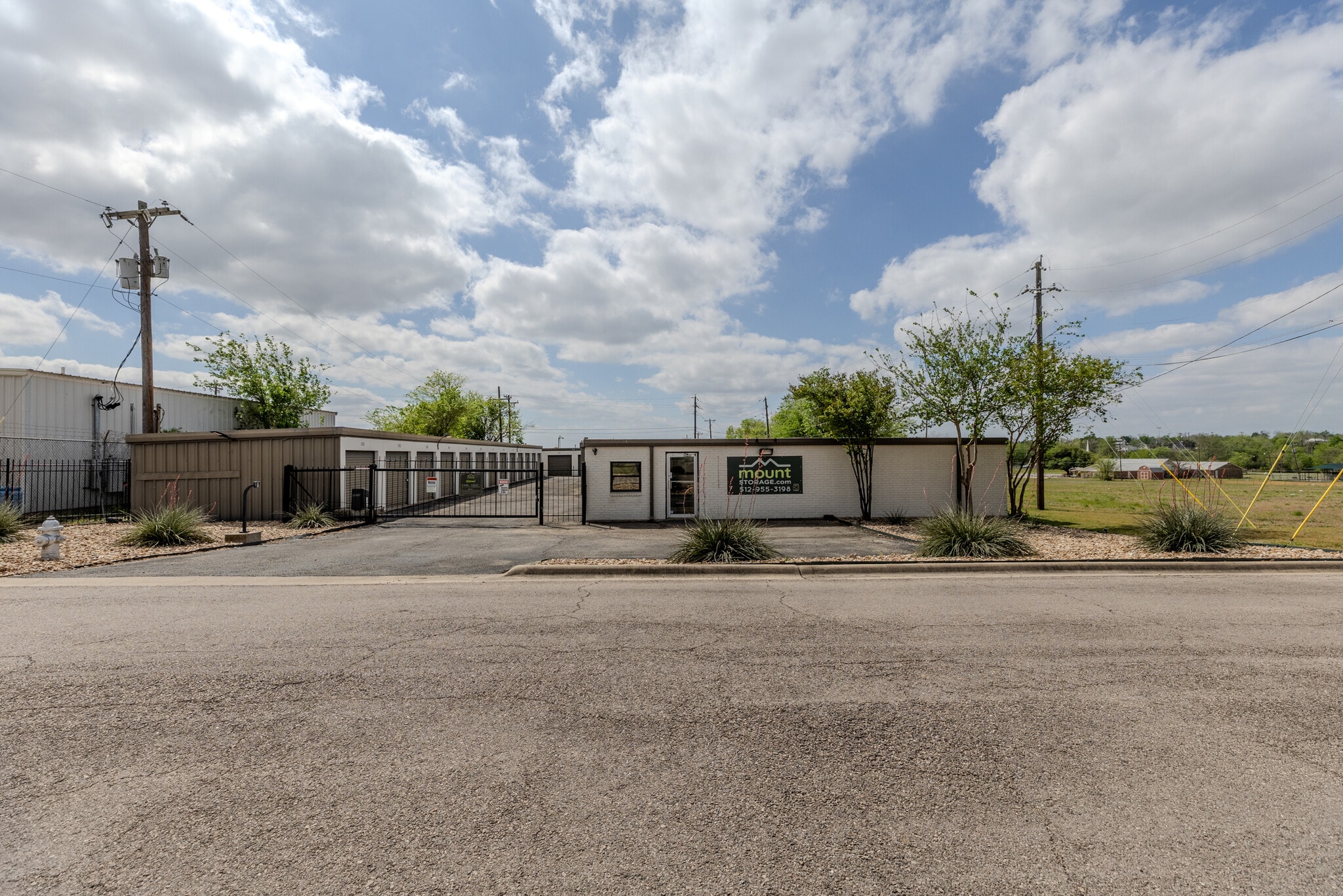 209 Commercial Dr, Taylor, TX for sale Building Photo- Image 1 of 10