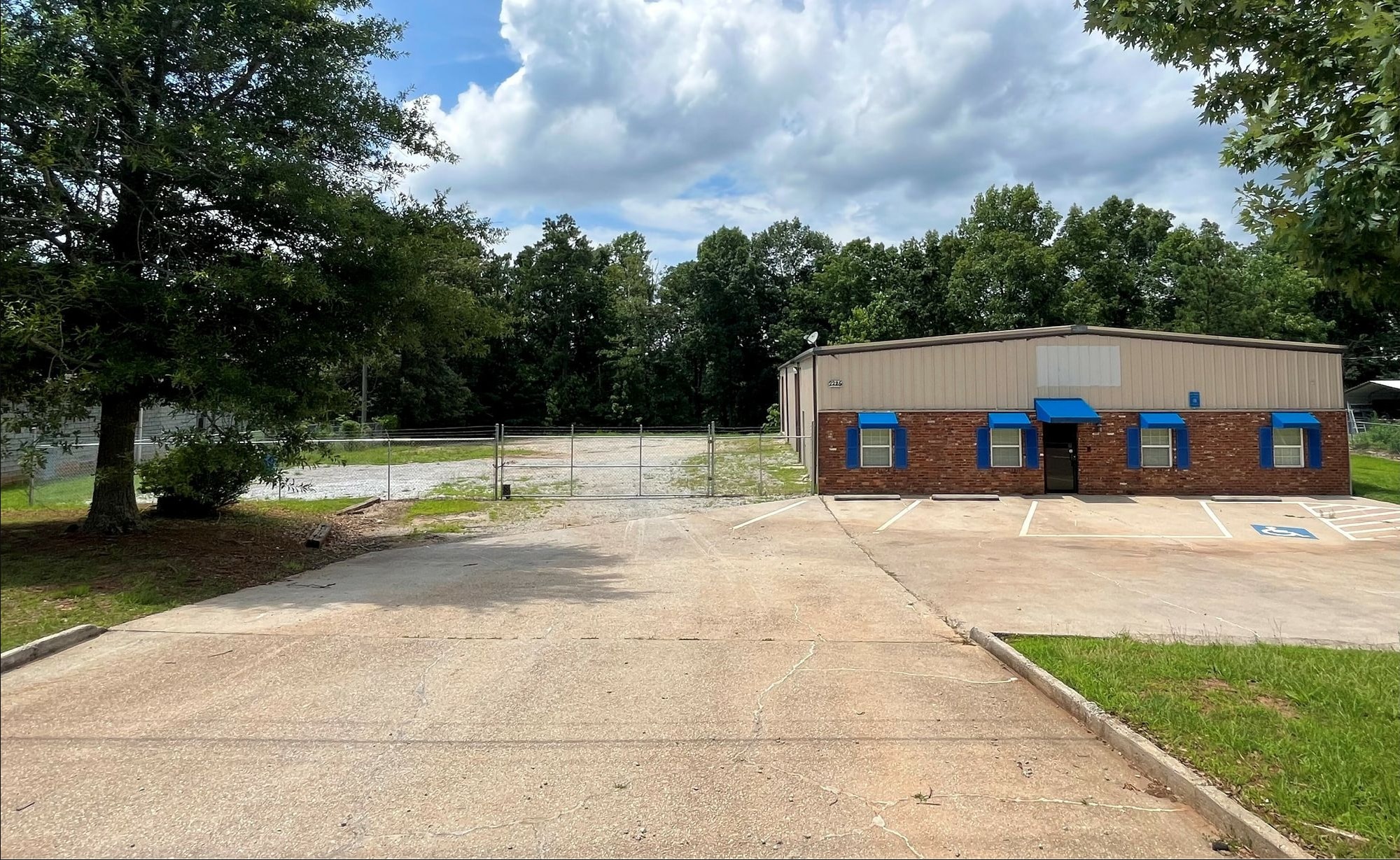 2225 Jason Industrial Pky, Winston, GA for lease Primary Photo- Image 1 of 7
