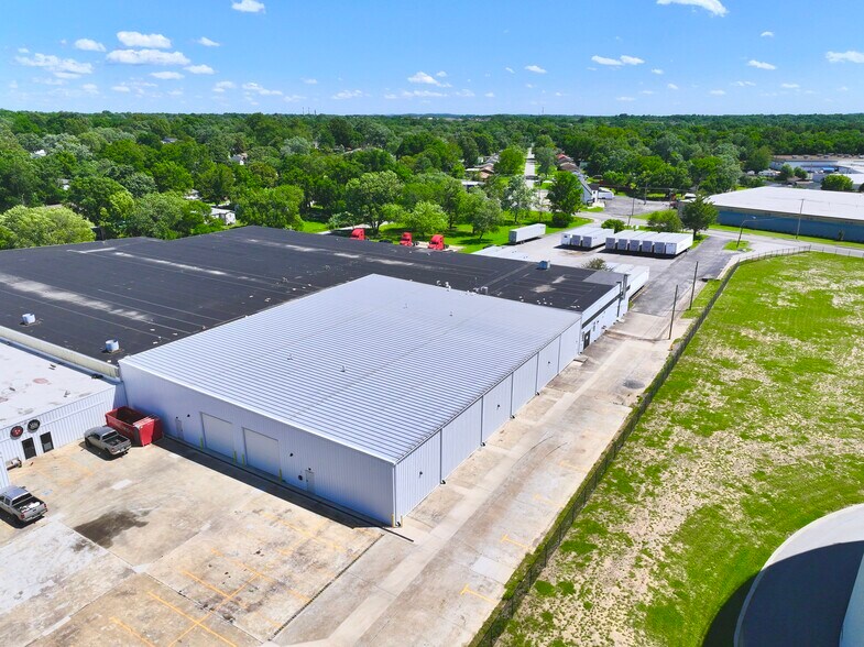 344 Maple, Gallatin, TN for lease - Aerial - Image 2 of 5