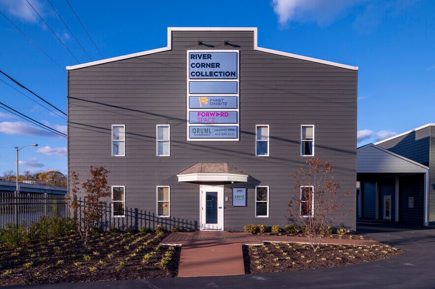 2020 S 4th St, Milwaukee, WI à vendre - Photo principale - Image 1 de 15