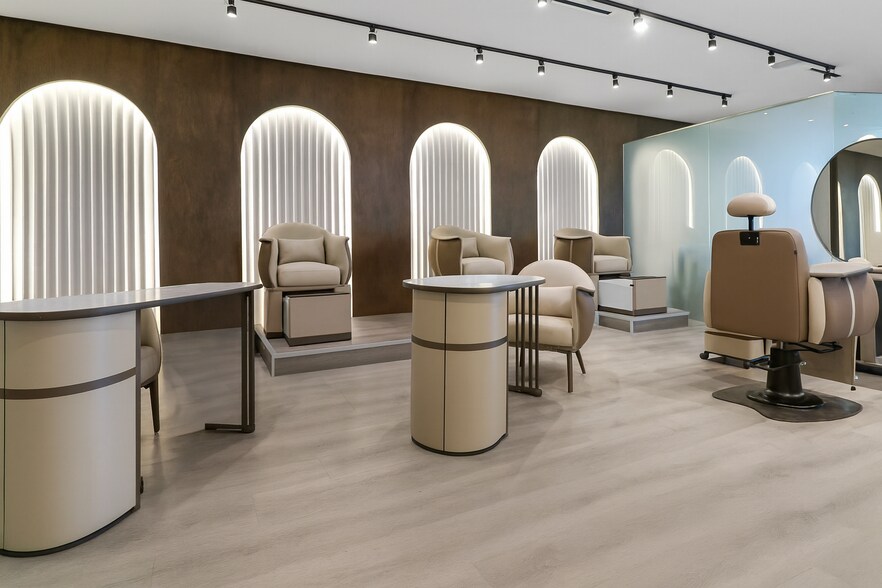 12240 Ventura Blvd, Studio City, CA à louer - Photo du bâtiment - Image 3 de 5