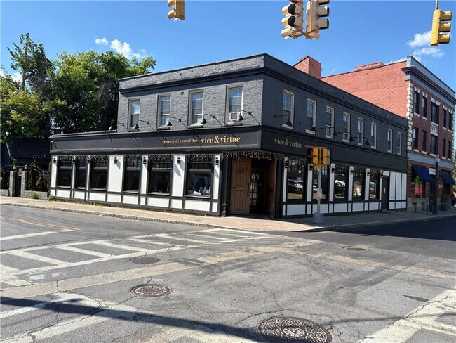 Plus de détails pour 38-40 N Broadway, Schenectady, NY - Commerce de détail à vendre