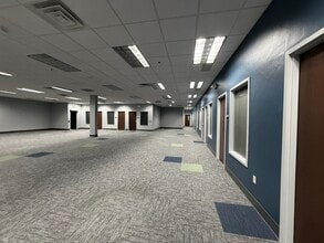 110-301 N Adams St, Green Bay, WI for lease Interior Photo- Image 1 of 14