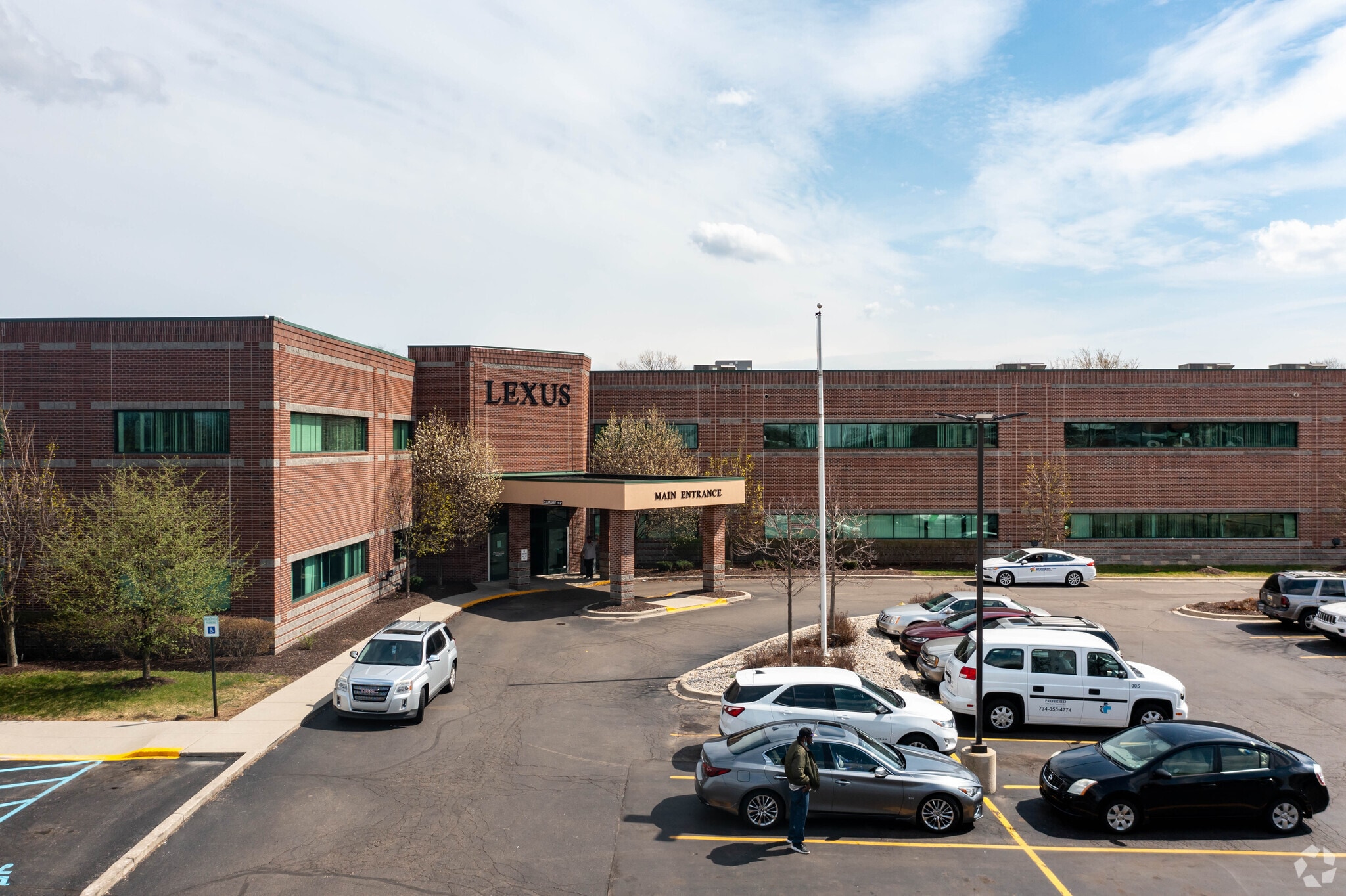 44200 Woodward Ave, Pontiac, MI for sale Building Photo- Image 1 of 12